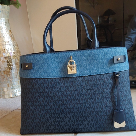 Michael Kors Denim and Navy Signature Gramercy Satchel - Picture 2 of 2